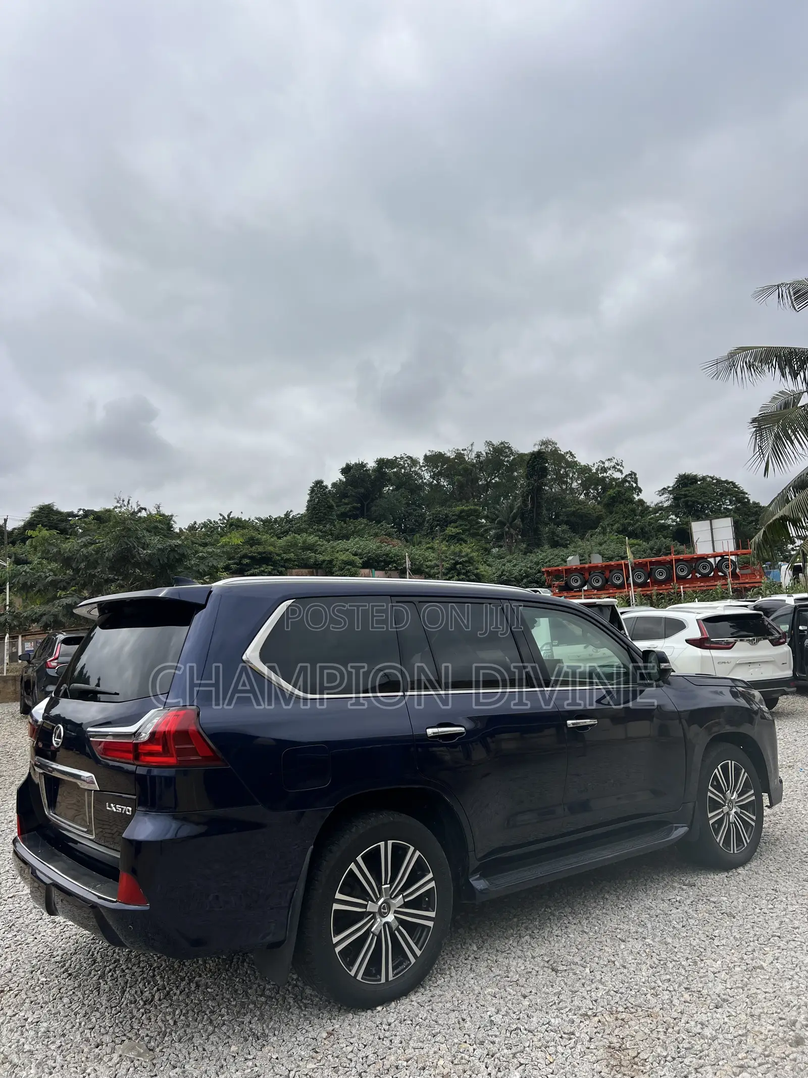 Lexus LX 2018 Blue