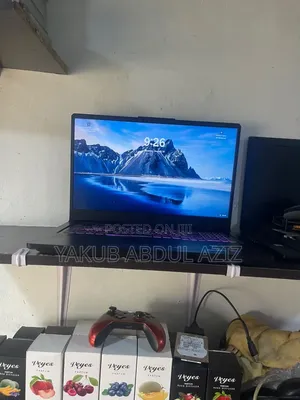 Laptop Asus 24GB Intel Core i5 SSD 1T