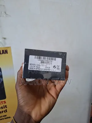 New Samsung Galaxy S20+ 5G 256 GB Black