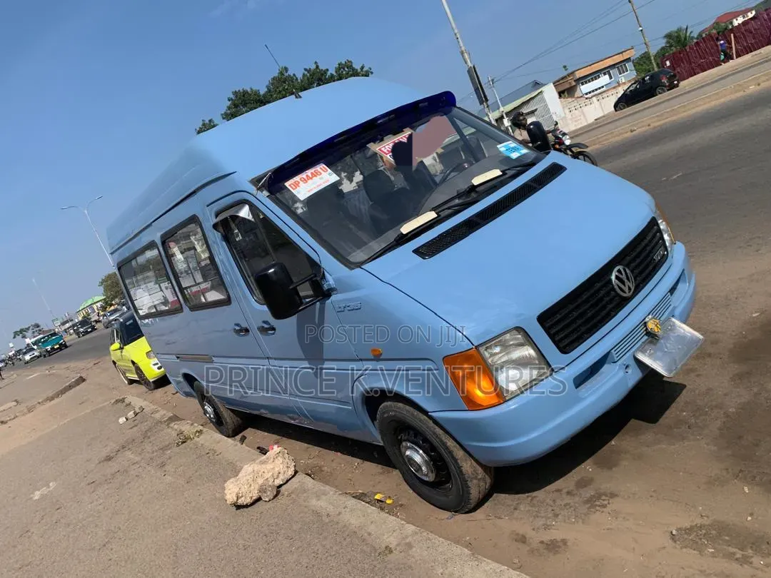 Volkswagen Transporter 2005 Blue
