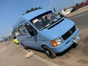 Volkswagen Transporter 2005 Blue