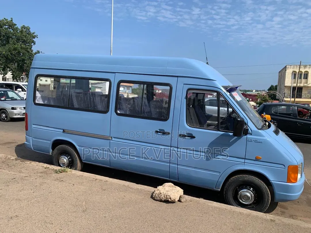 Volkswagen Transporter 2005 Blue