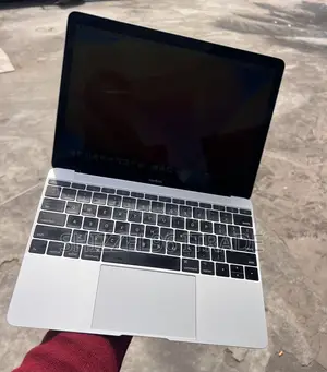 Laptop Apple MacBook 2017 8GB Intel Core i5 SSD 256GB