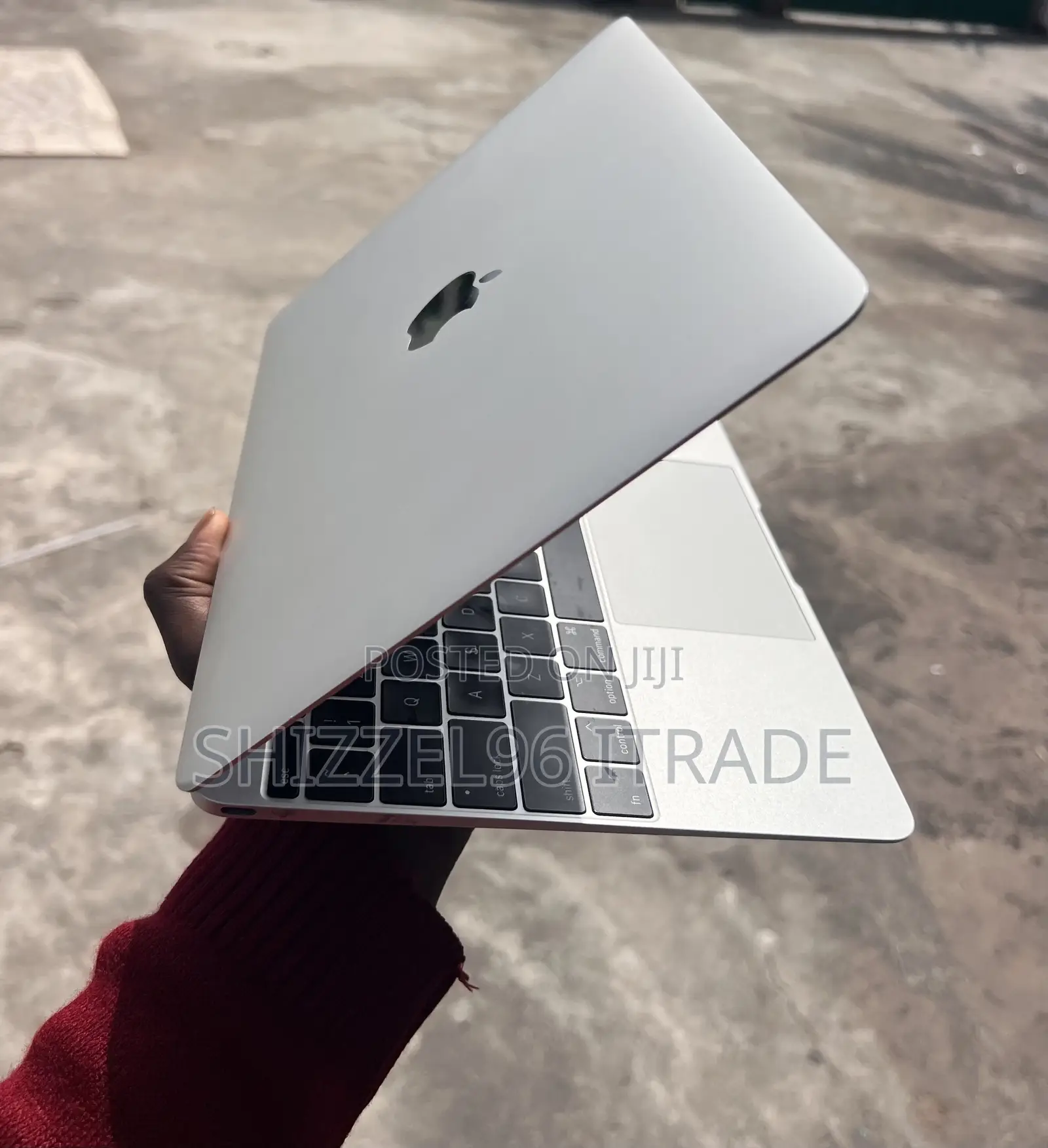 Laptop Apple MacBook 2017 8GB Intel Core i5 SSD 256GB