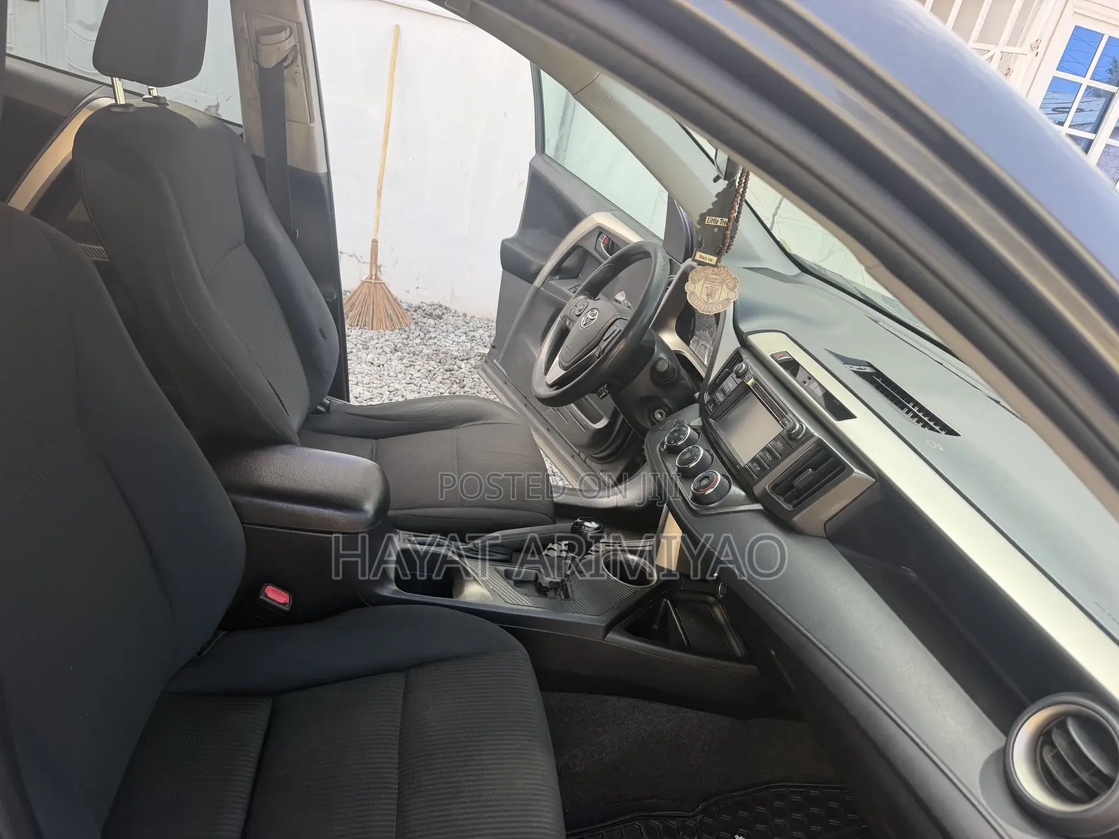 Toyota RAV4 LE 4dr SUV AWD (2.5L 4cyl 6A) 2015 Gray