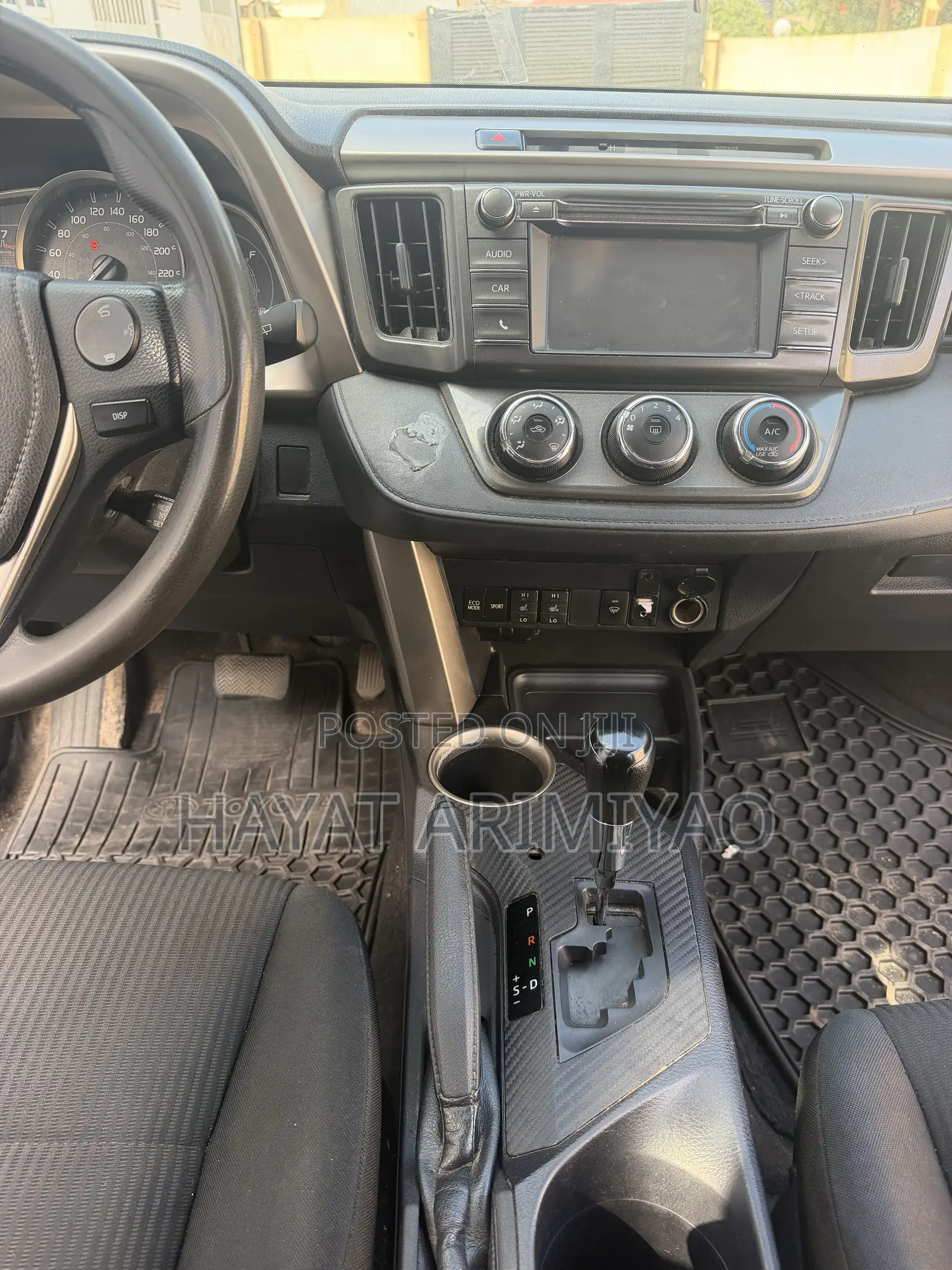 Toyota RAV4 LE 4dr SUV AWD (2.5L 4cyl 6A) 2015 Gray