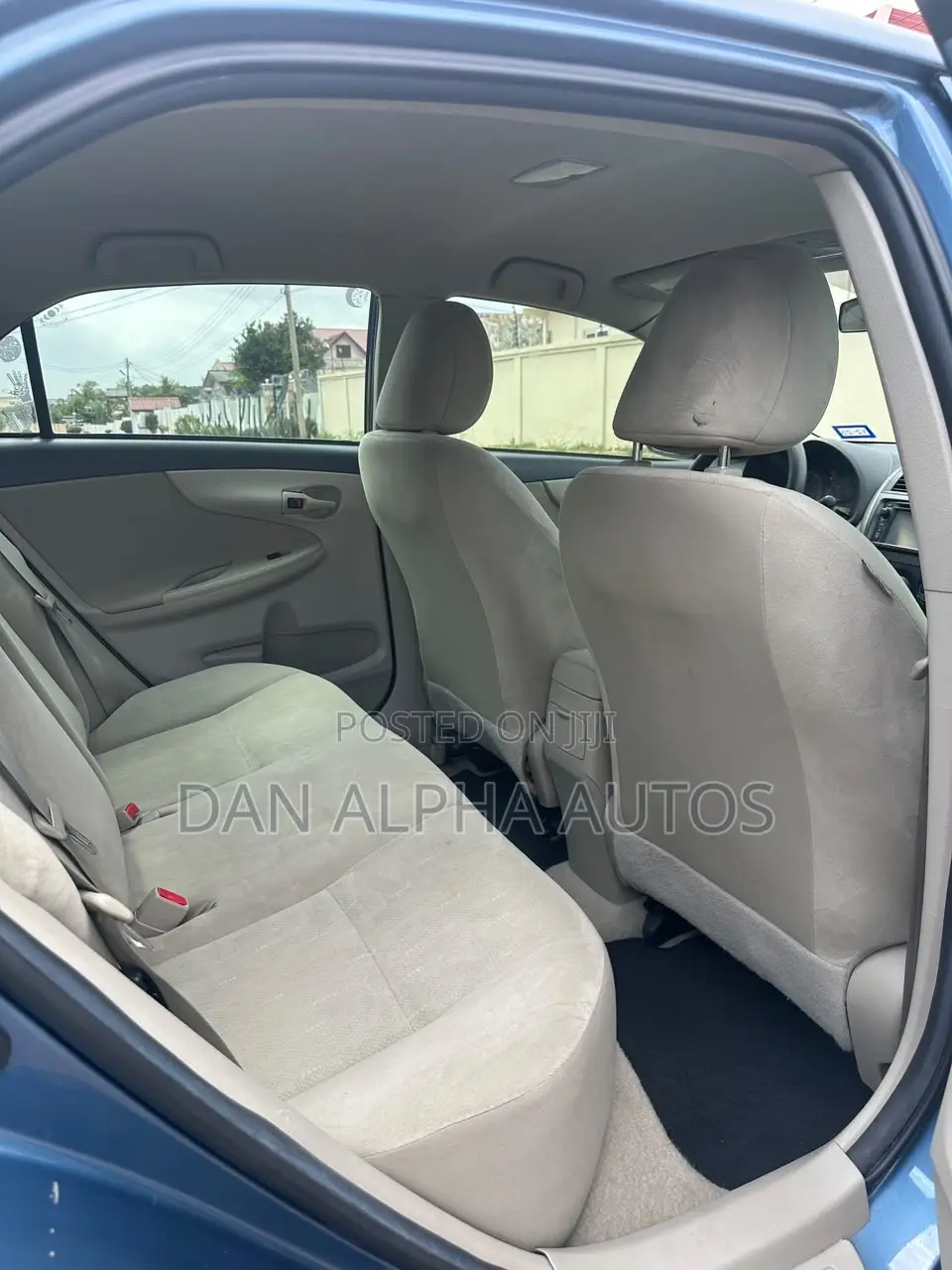 Toyota Corolla LE 4dr Sedan (1.8L 4cyl 4A) 2013 Blue
