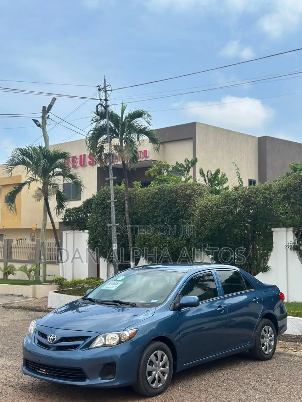 Toyota Corolla LE 4dr Sedan (1.8L 4cyl 4A) 2013 Blue