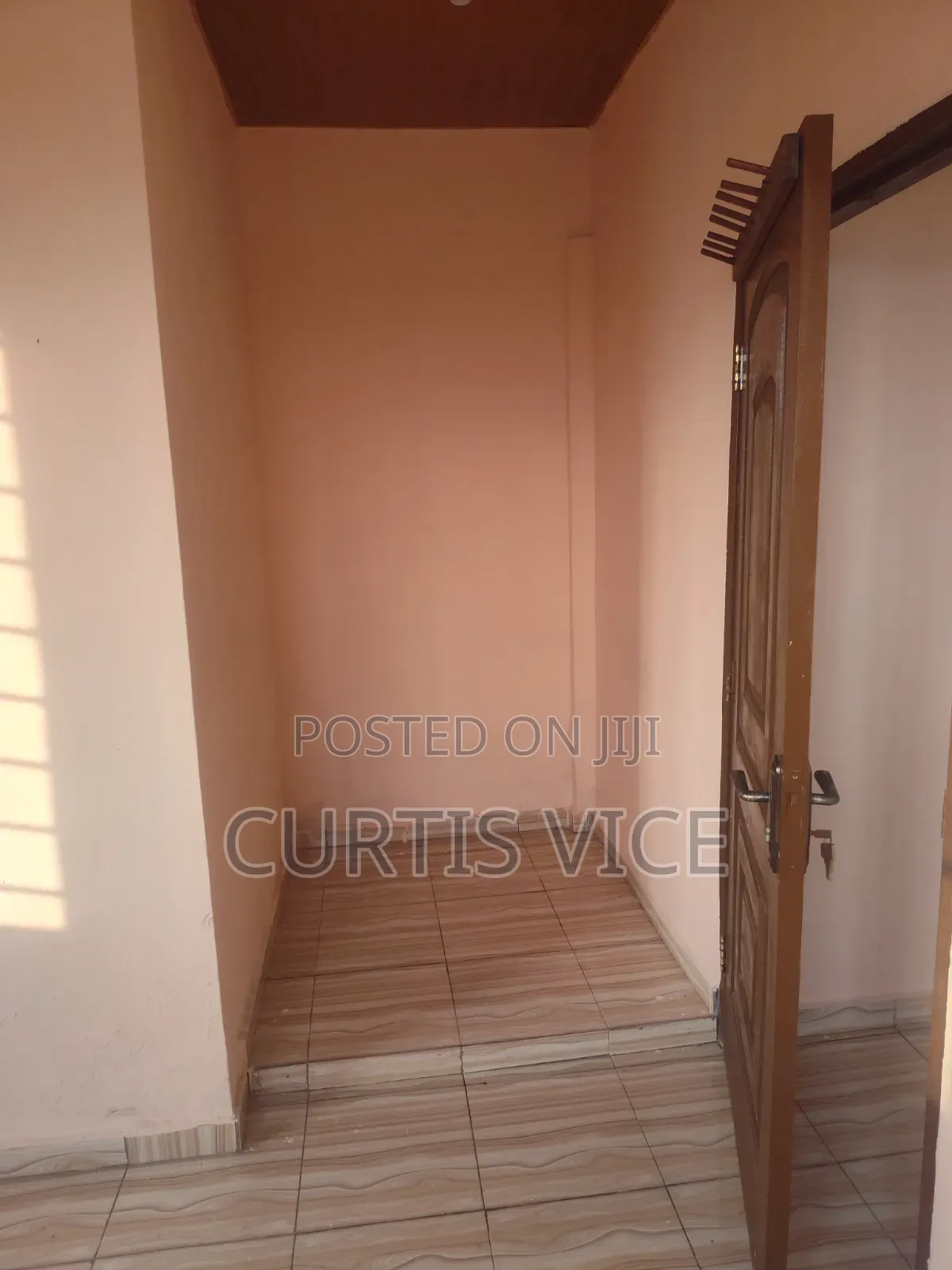 1bdrm Room & Parlour in Curtis'S Estate, New Gbawe for rent