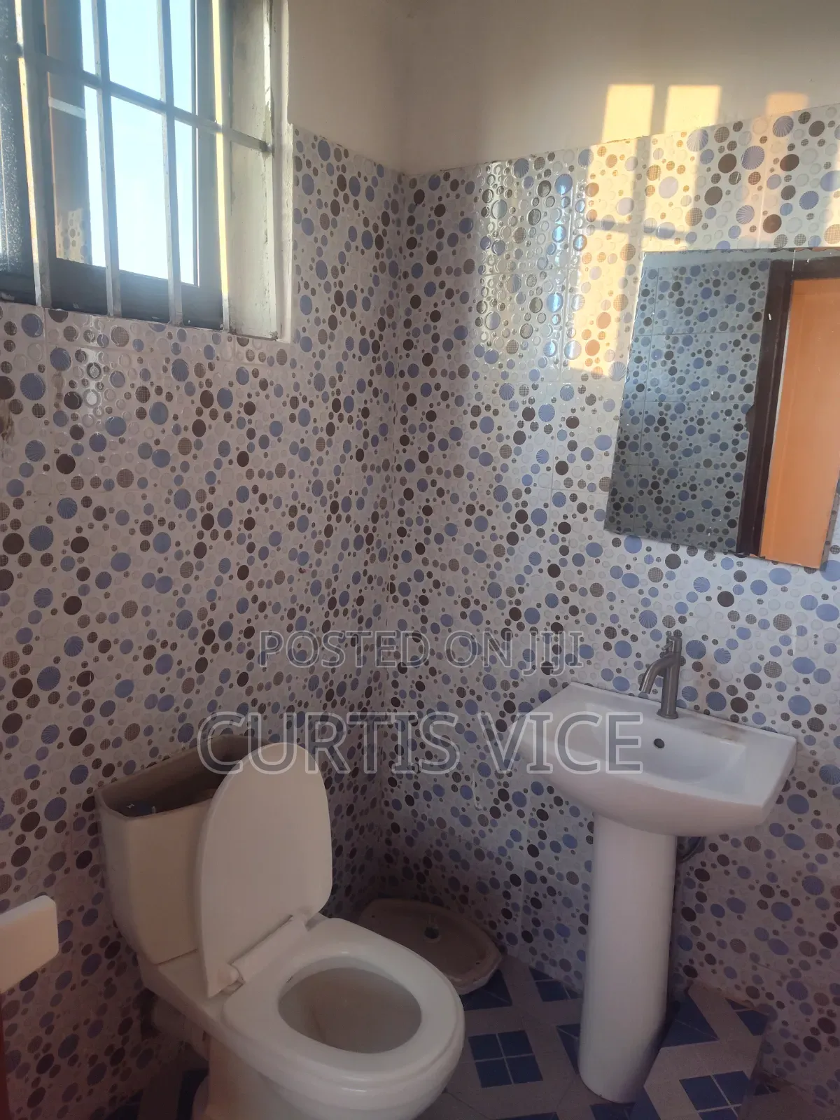 1bdrm Room & Parlour in Curtis'S Estate, New Gbawe for rent