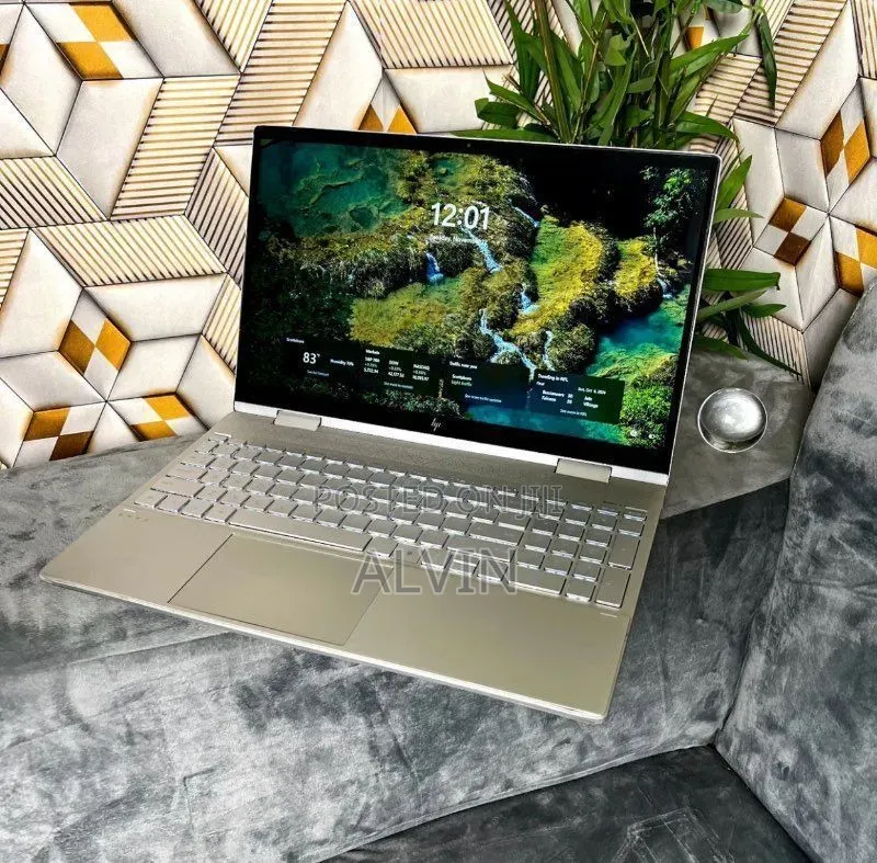 Laptop HP Envy x360 15-cp0013nr 8GB Intel Core i5 SSHD (Hybrid) 256GB