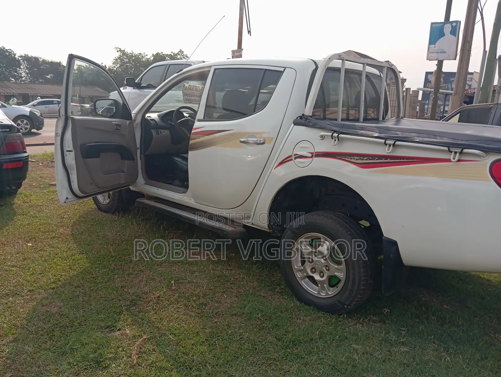 Mitsubishi Picked Up