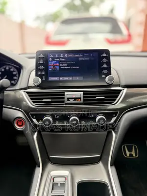 Honda Accord Sport (2.0L 4cyl Turbo 10A) 2019 White