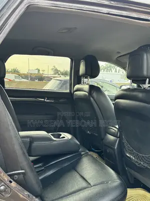 Kia Sorento 2011 Brown