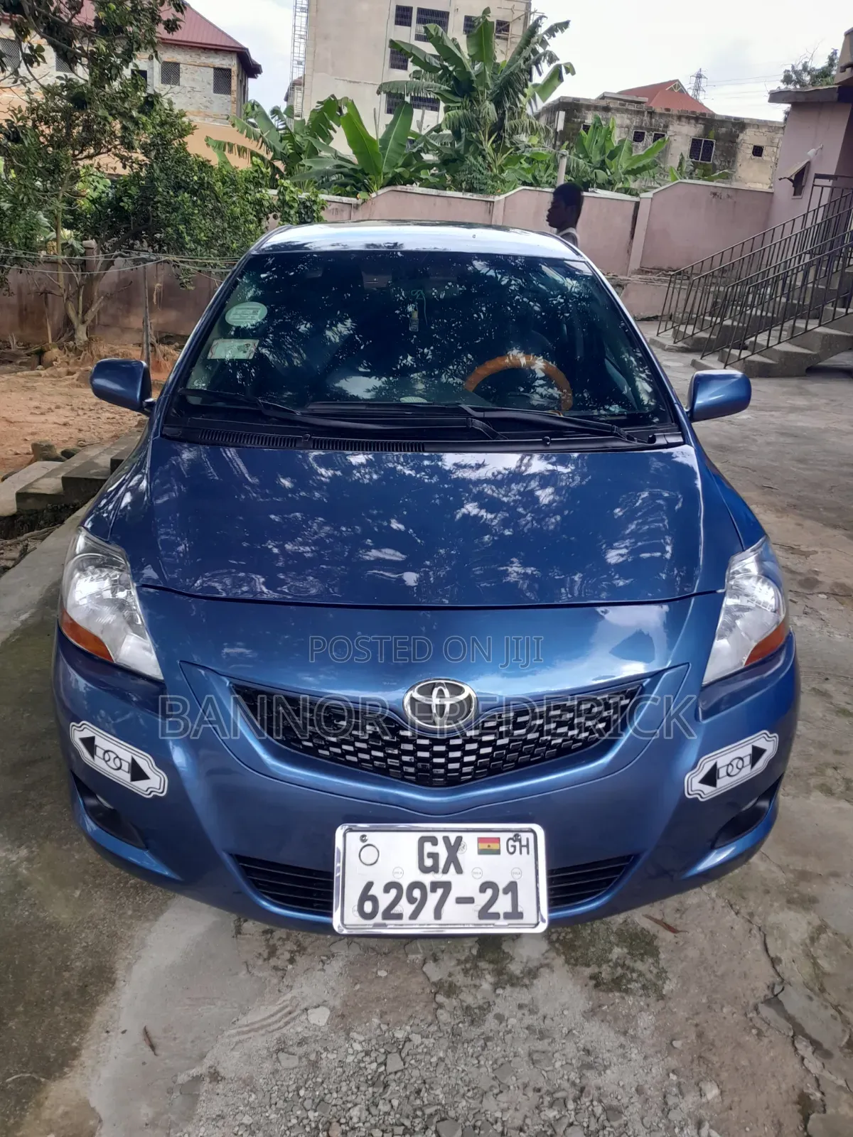 Toyota Yaris 2012 Blue