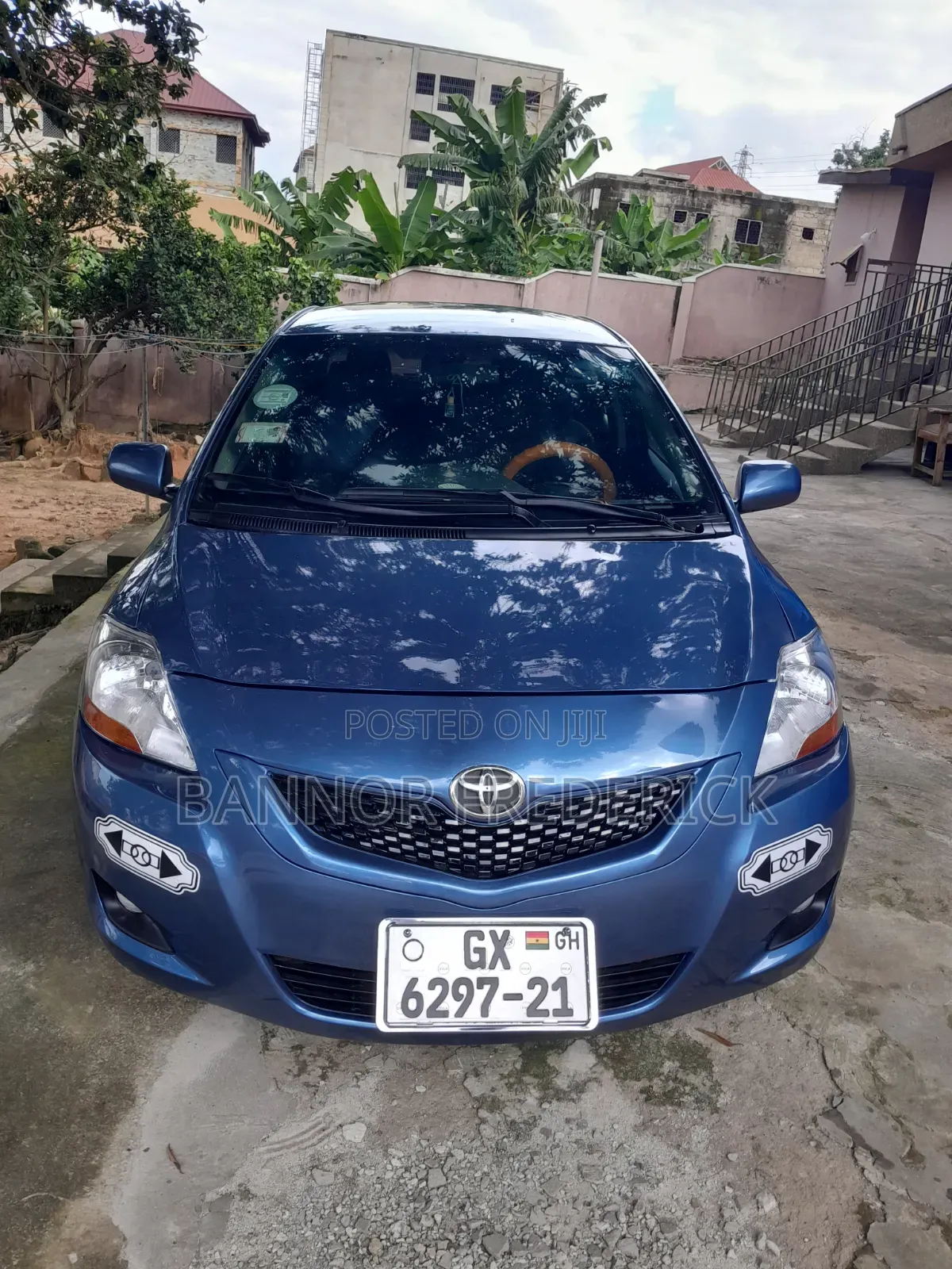Toyota Yaris 2012 Blue