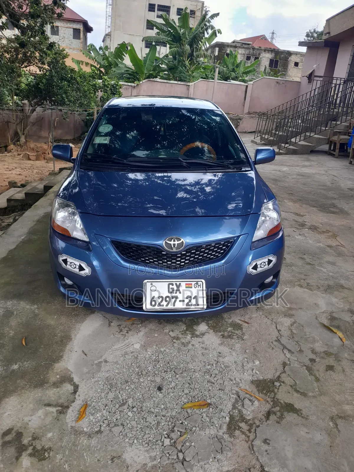 Toyota Yaris 2012 Blue