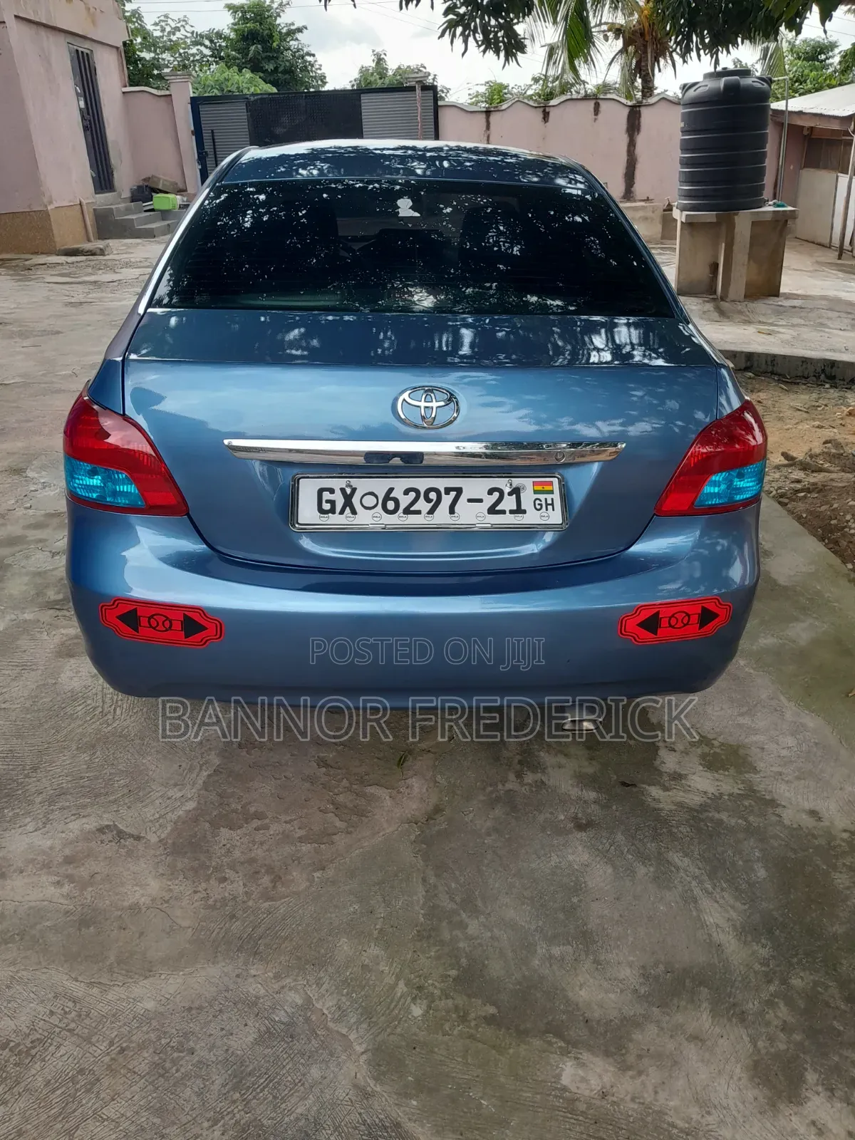 Toyota Yaris 2012 Blue