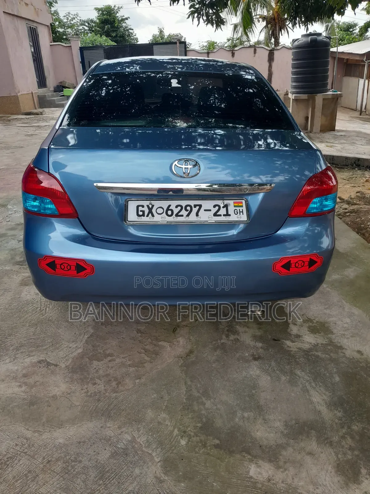 Toyota Yaris 2012 Blue