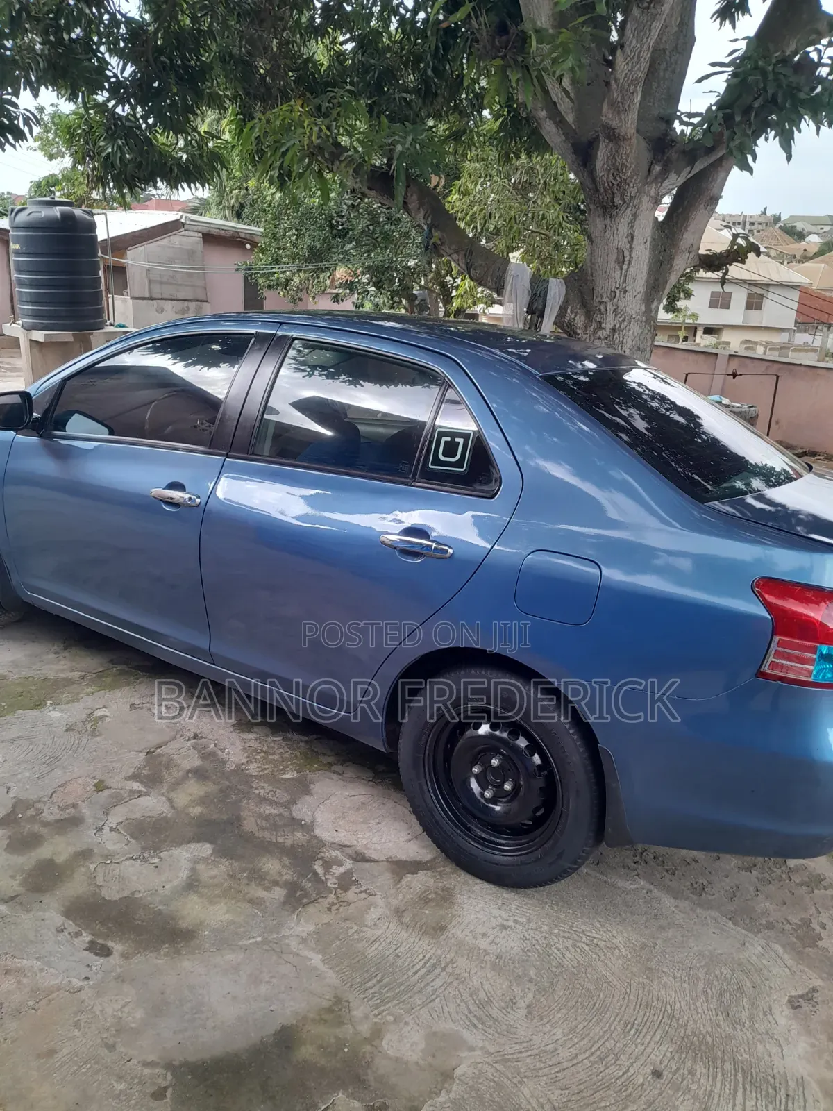 Toyota Yaris 2012 Blue