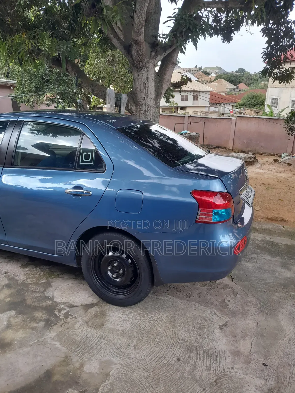 Toyota Yaris 2012 Blue