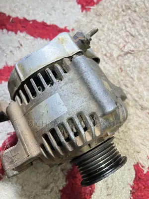 Toyota Vitz Alternator