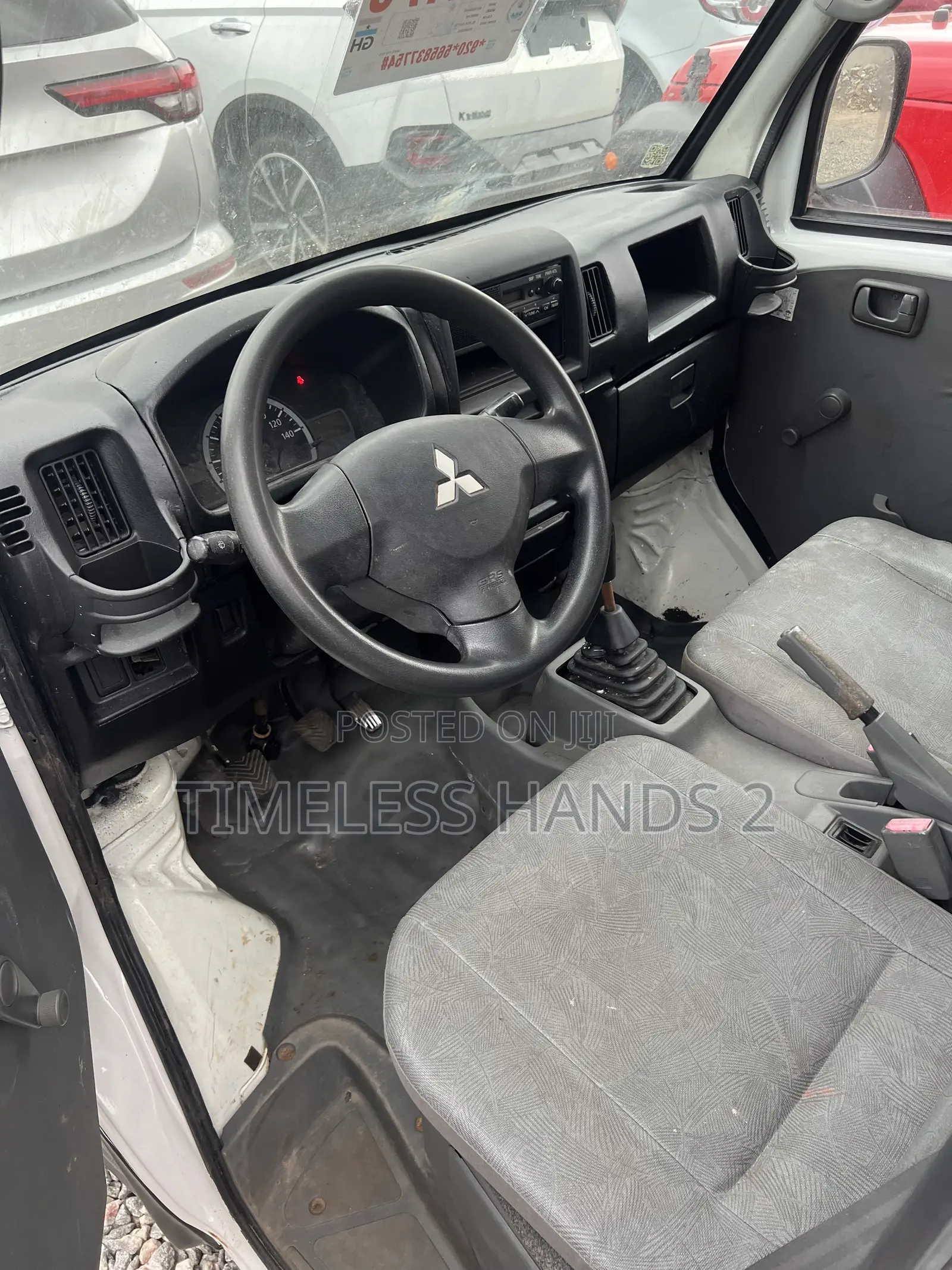 Mitsubishi Minicab Truck 2016 White