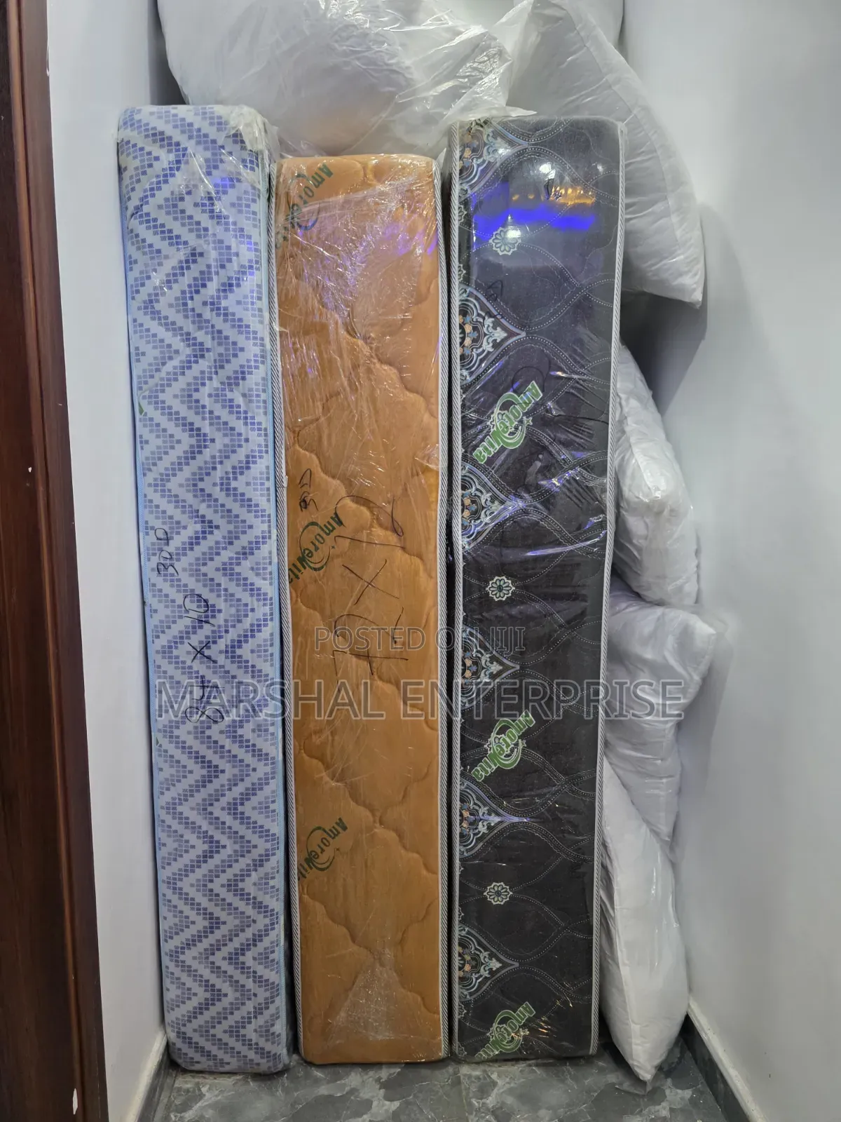 8" Queen Size High Quality Compressed Mattress.