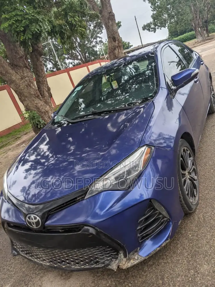 Toyota Corolla 2016 Blue