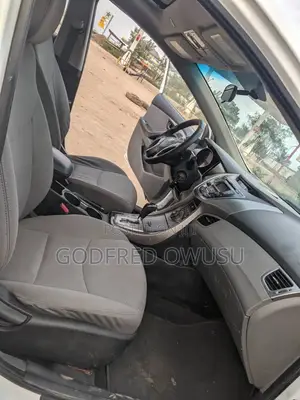 Hyundai Elantra 2013 White