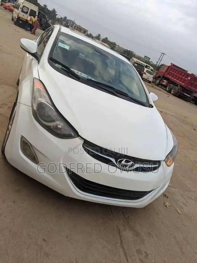 Hyundai Elantra 2013 White