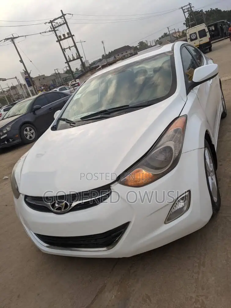 Hyundai Elantra 2013 White