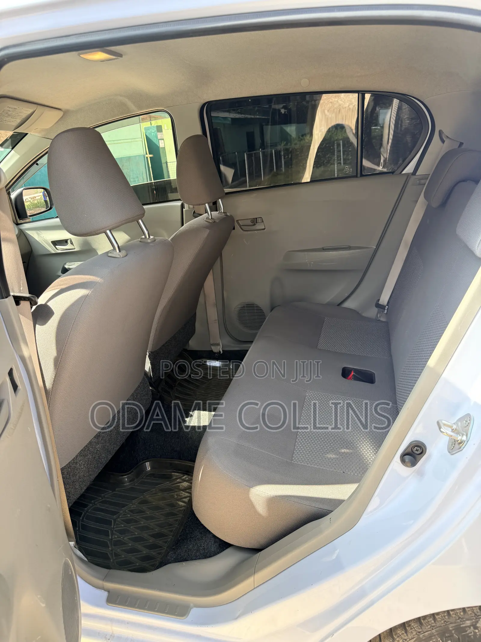 Daihatsu Mira 2015 White