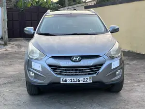 Hyundai Tucson Limited AWD 2013 Gray