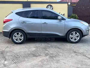 Hyundai Tucson Limited AWD 2013 Gray