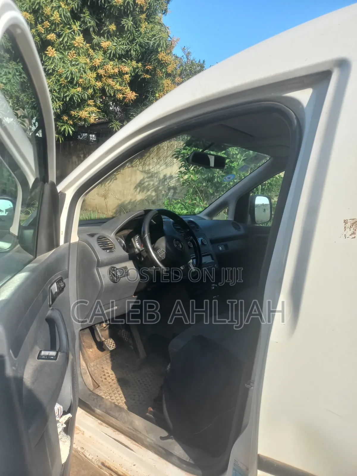 Volkswagen Transporter 2014 White