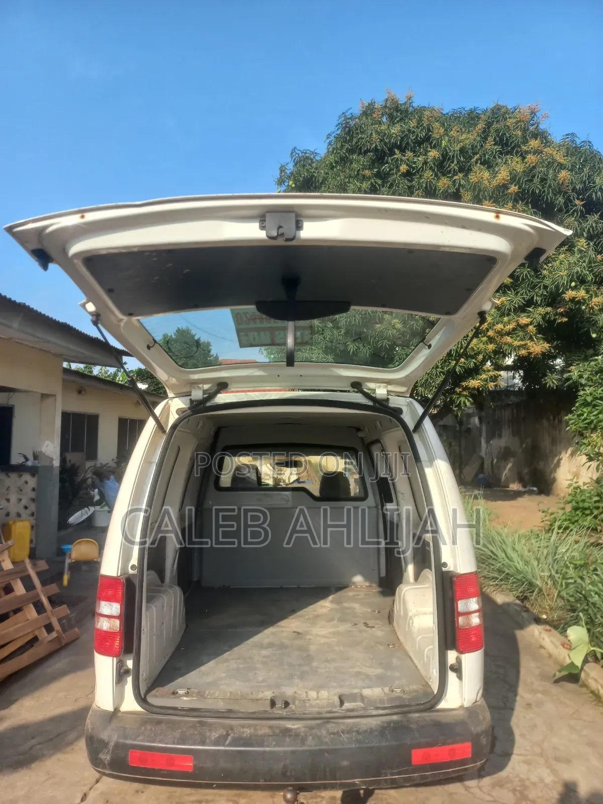 Volkswagen Transporter 2014 White