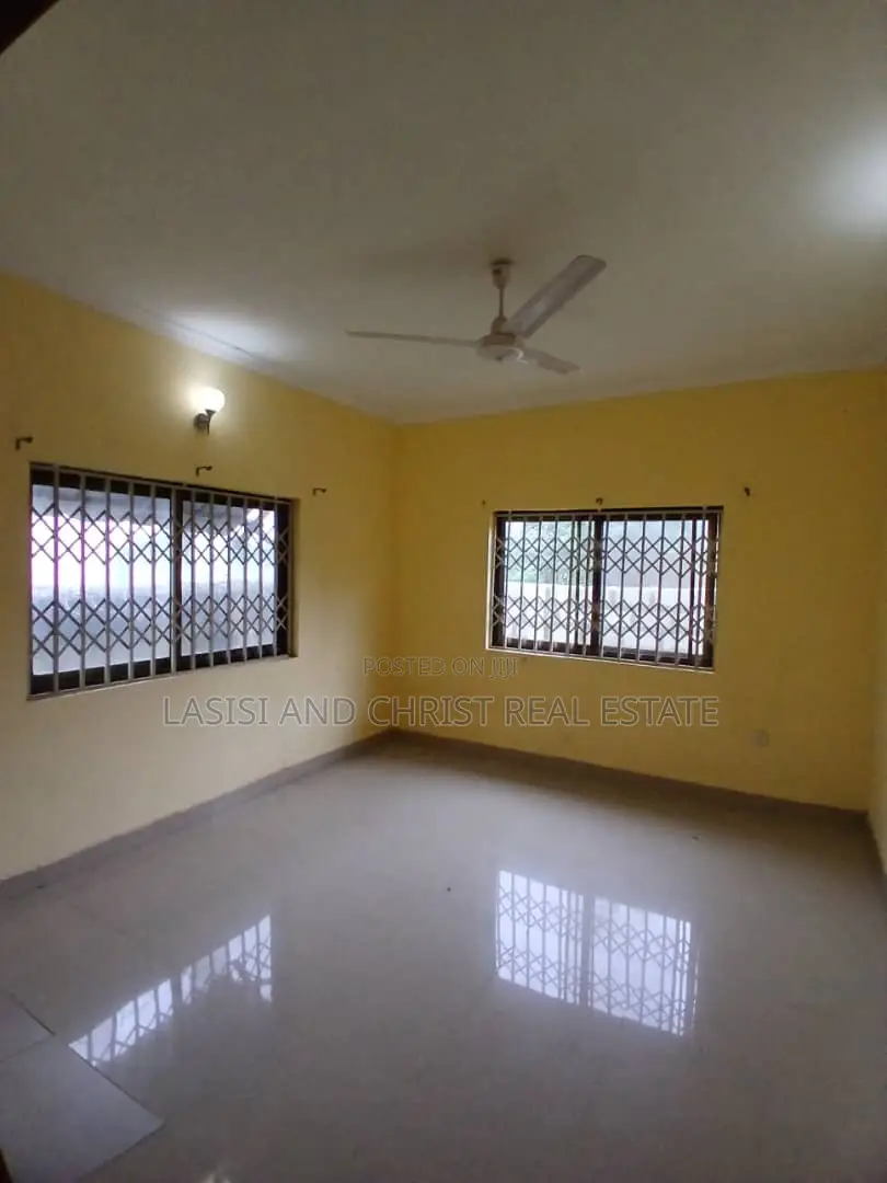 2bdrm House in Lasisi And Christ, Amasaman for rent