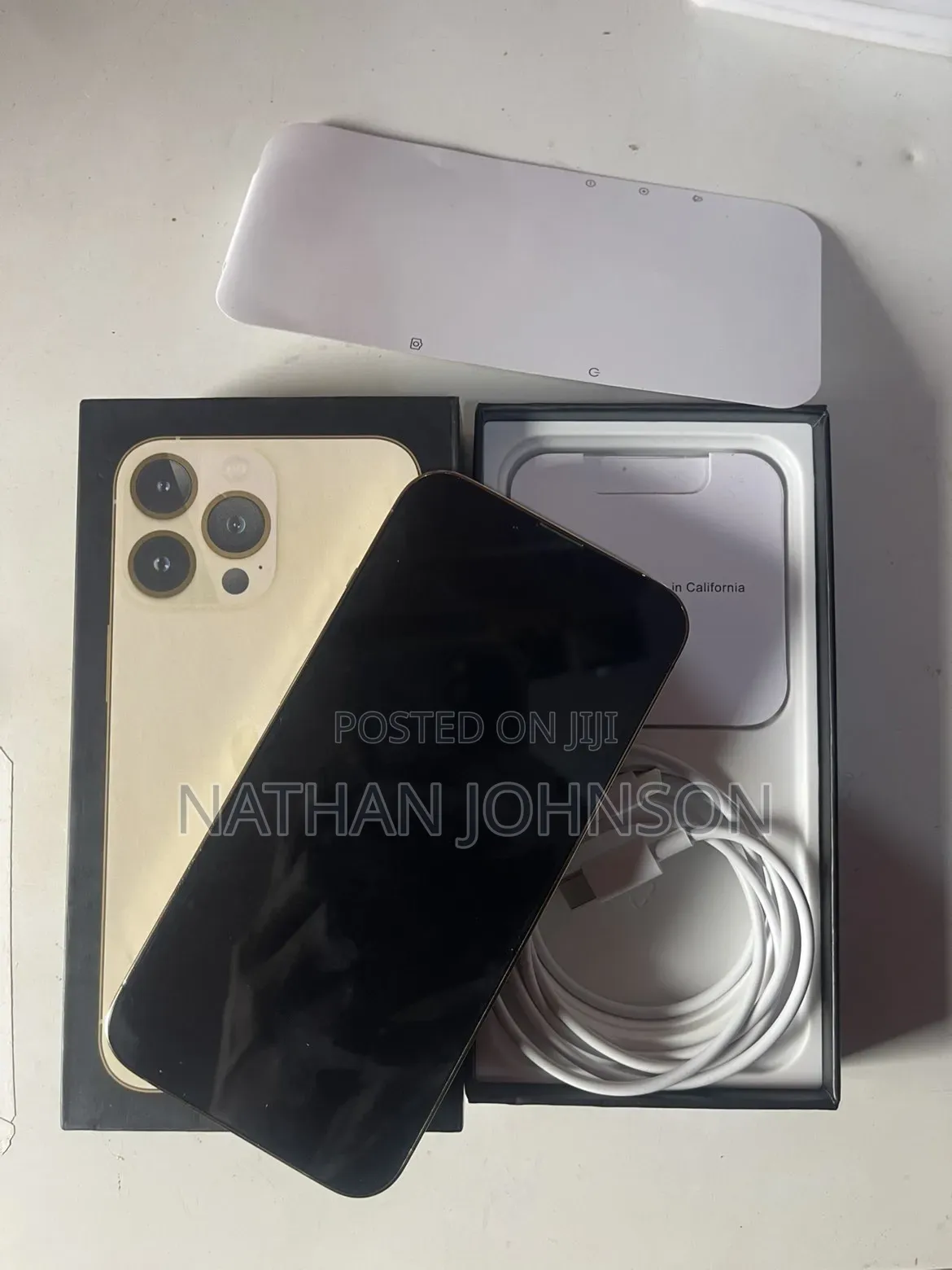 New Apple iPhone 13 128 GB Gold