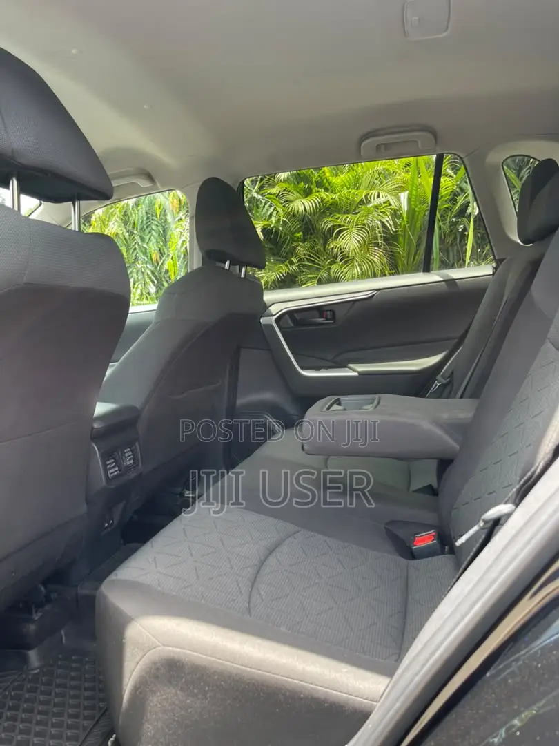 Toyota RAV4 LE AWD 2023 Black