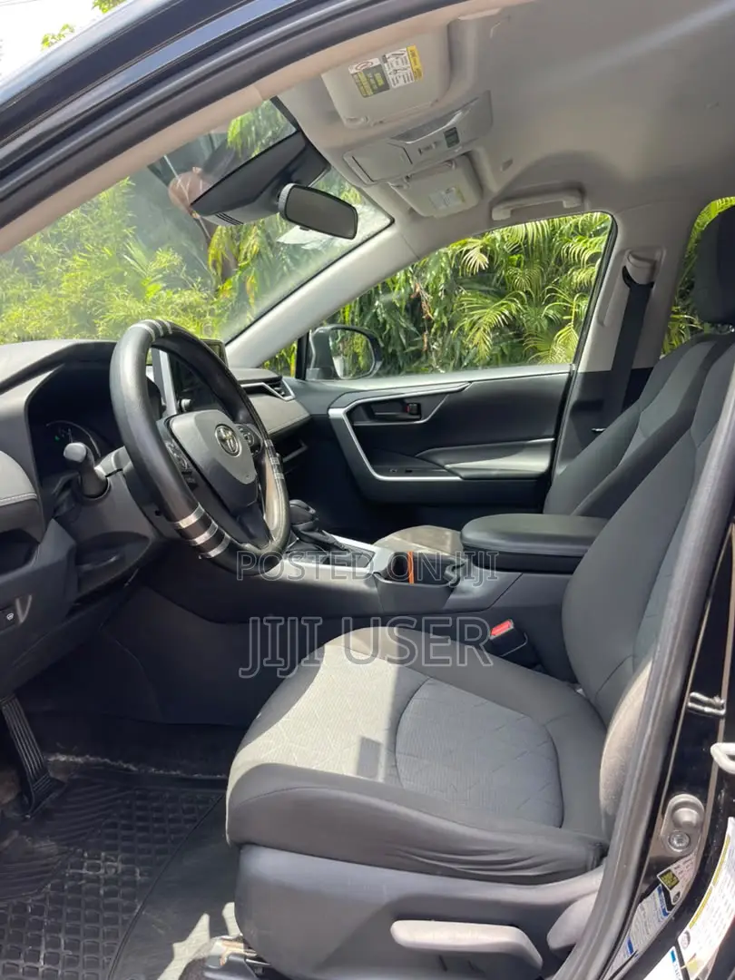 Toyota RAV4 LE AWD 2023 Black