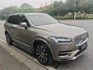 Volvo XC90 2022 Gold