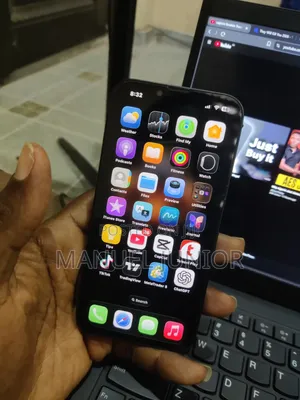 Apple iPhone 13 256 GB Black