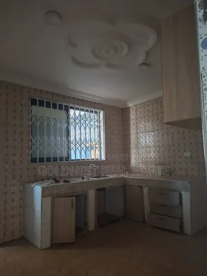 3bdrm Shared Apartment in Oyarifa for rent
