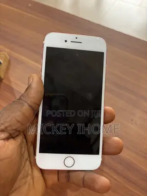 Apple iPhone 7 32 GB Rose Gold