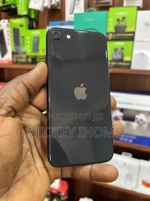 Apple iPhone SE (2020) 64 GB Black