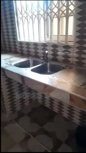 1bdrm House in Junction Mall, Barrier for rent
