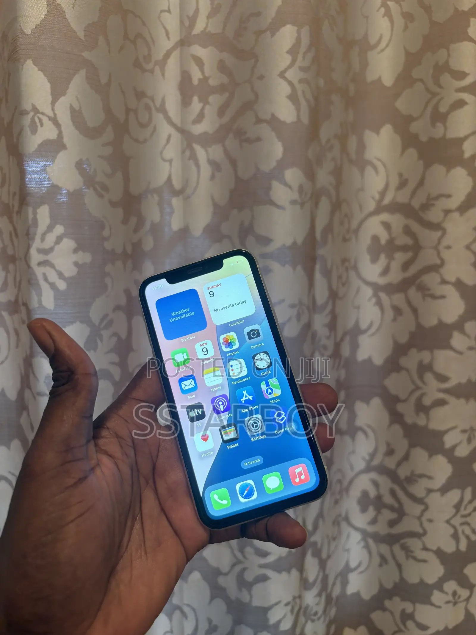 Apple iPhone XR 64 GB White