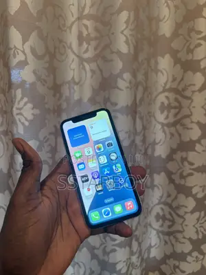 Apple iPhone XR 64 GB White