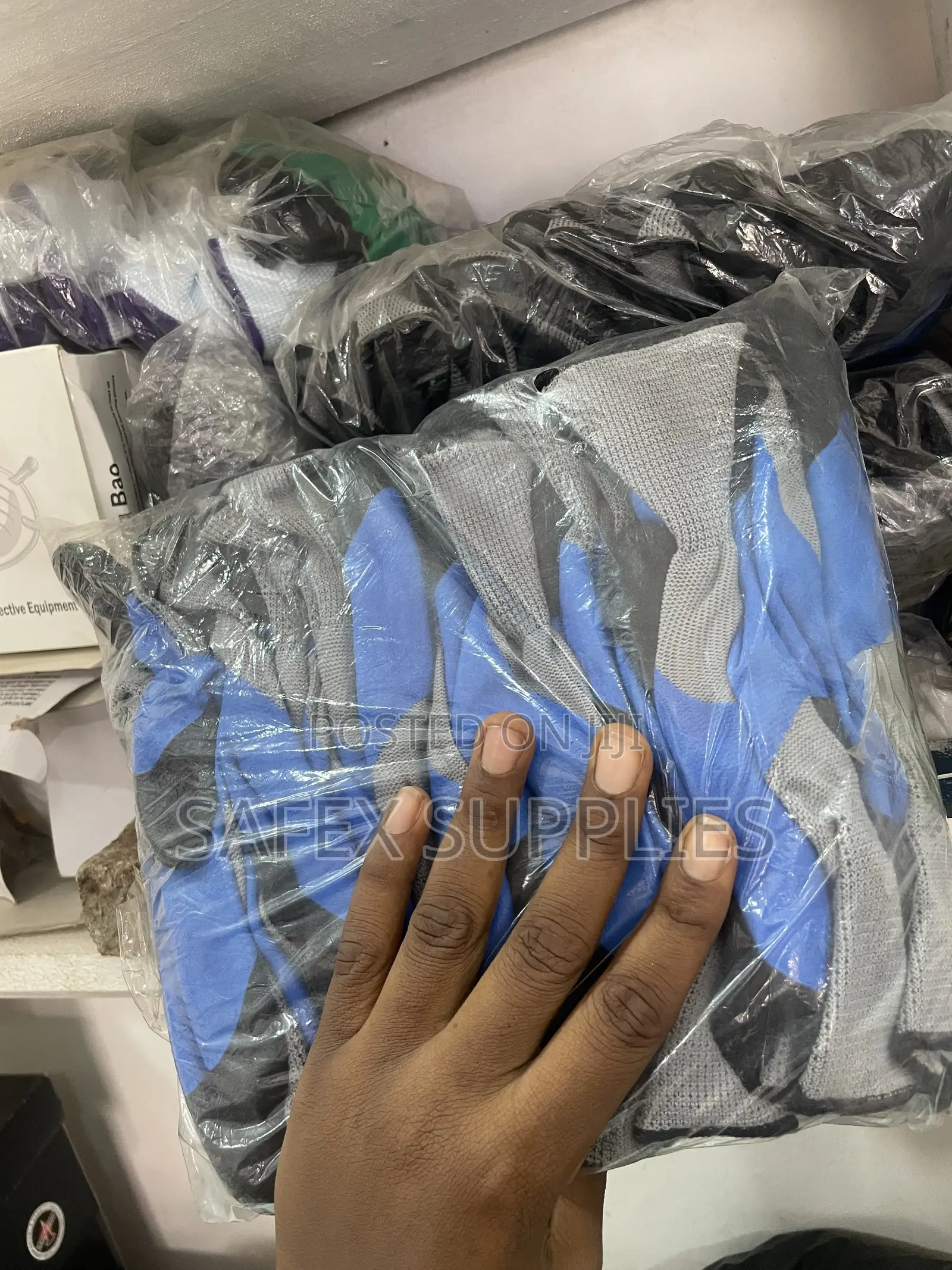 Hand Gloves